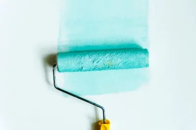 Peinture intérieure à la Ferrière-Airoux — murs, plafonds et boiseries